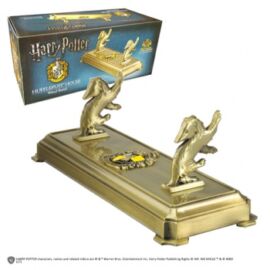 Harry Potter - Hufflepuff wand display